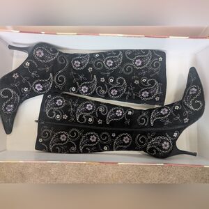 Richard Tyler Embroidered Boots